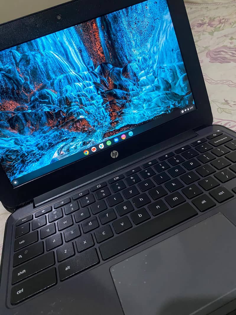 HP Chromebook - Intel Celeron Processor. 0