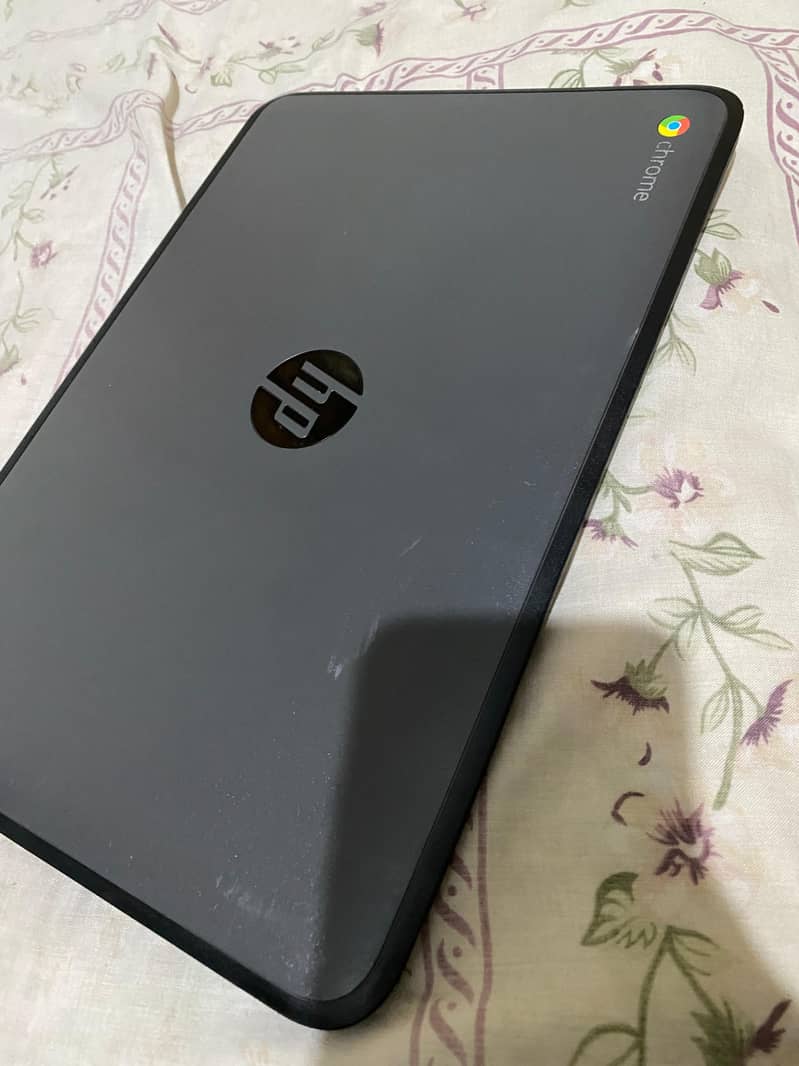 HP Chromebook - Intel Celeron Processor. 1
