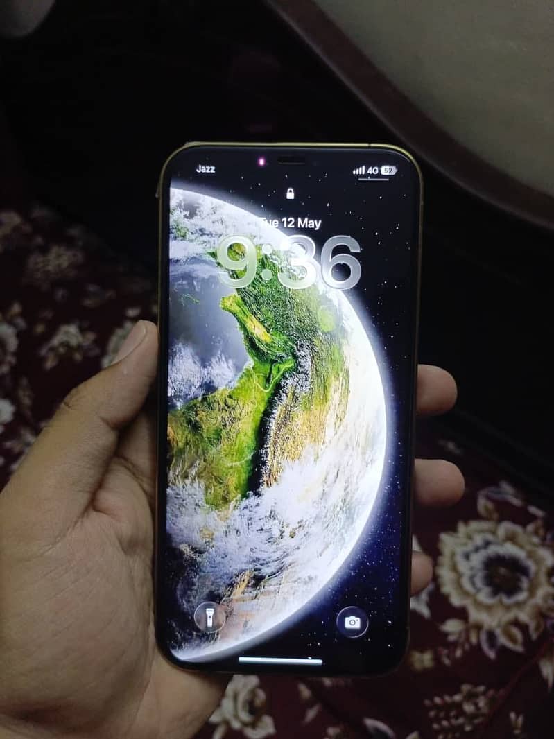 Iphone 12Pro Max 1
