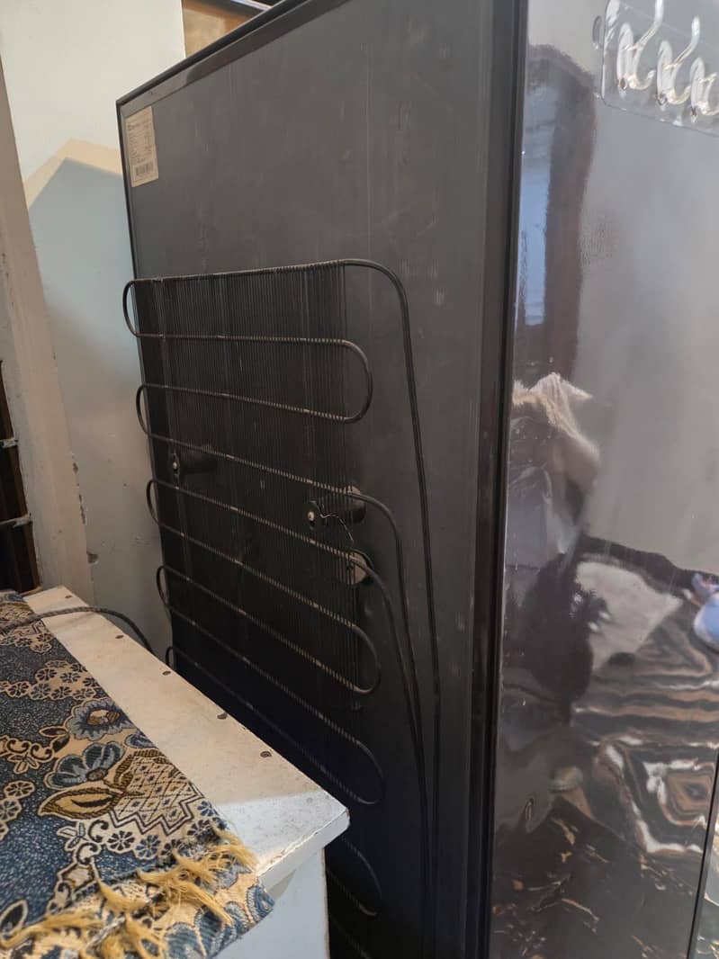 Refrigerator 1