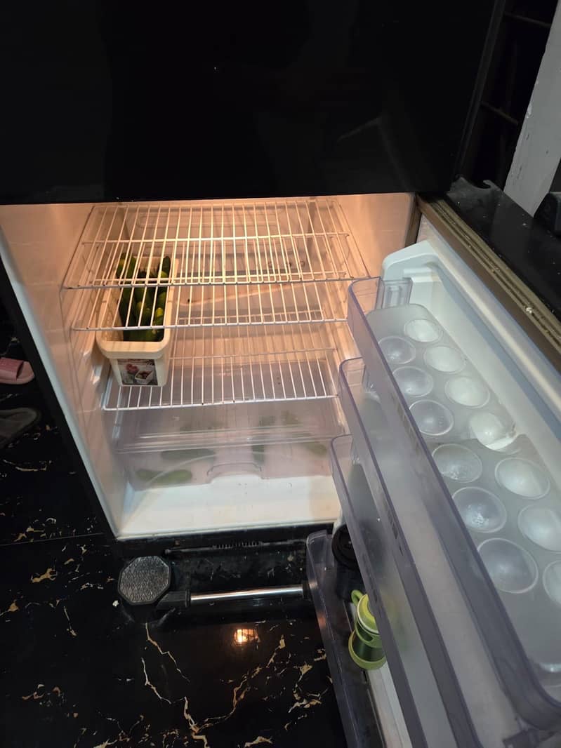 Refrigerator 3