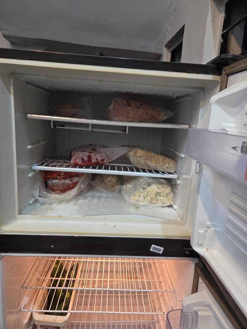Refrigerator 4