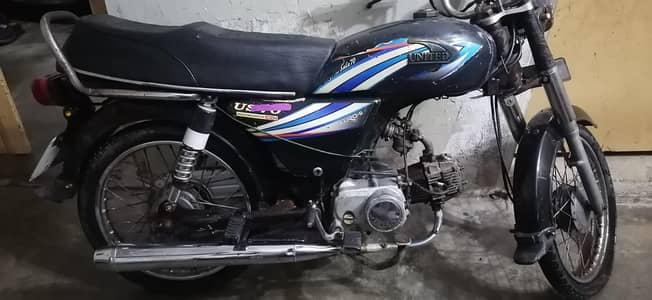 united CD 70 used bike but look like new