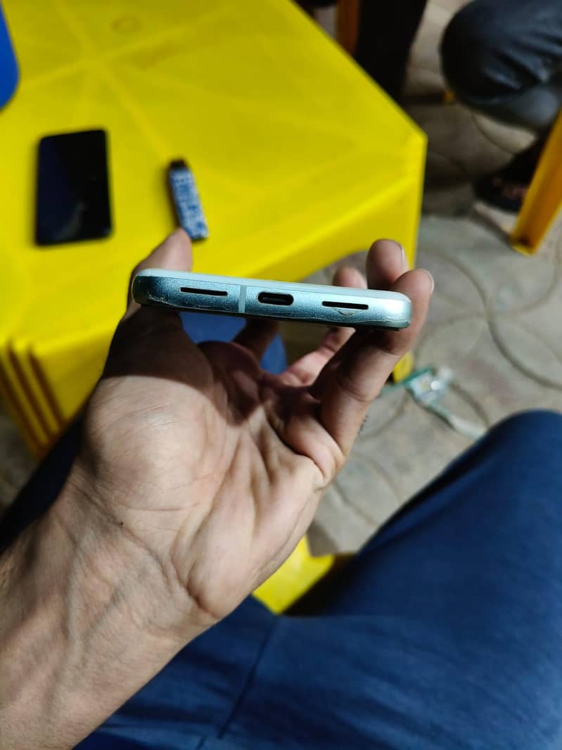 Google pixel 8 3