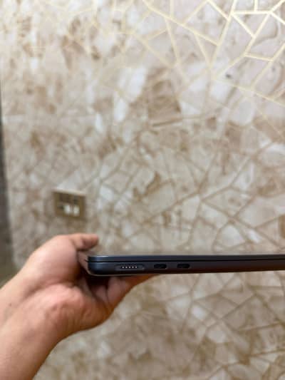 Macbook Air M4 2025