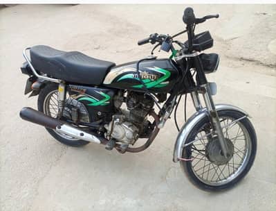 Urgent  Unique 125 – Model 2017 – Karachi Registered