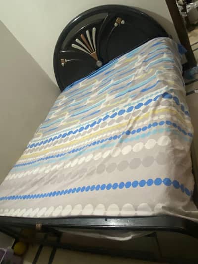 queen size bed