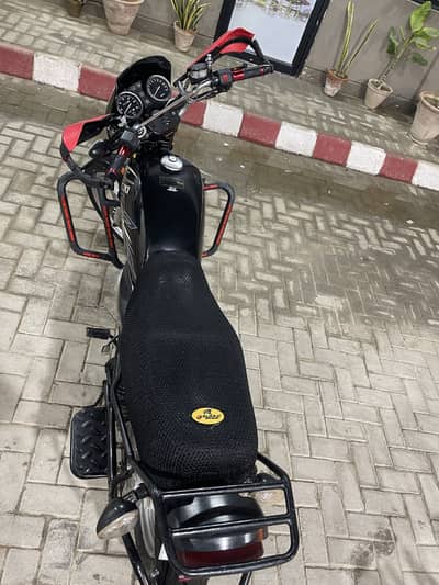 Suzuki GS150SE