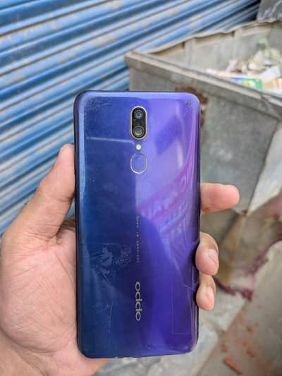 Oppo f11 4gb 64gb exchange possible ( 03268804819