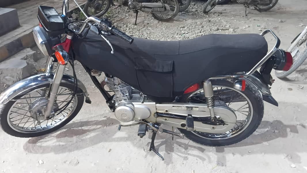 Unique UD125 2