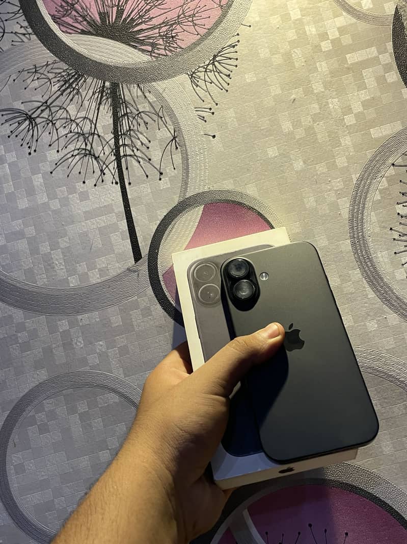 iPhone 16 jv 0