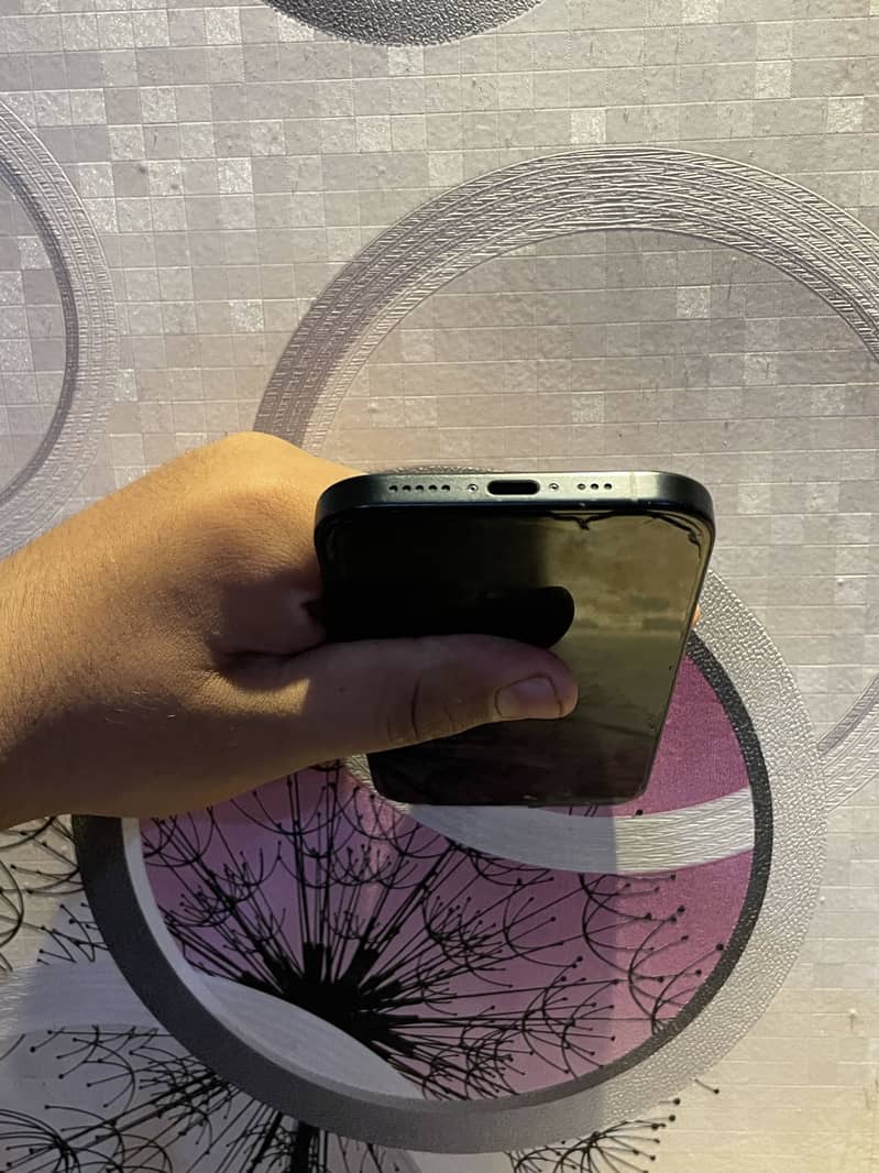 iPhone 16 jv 2