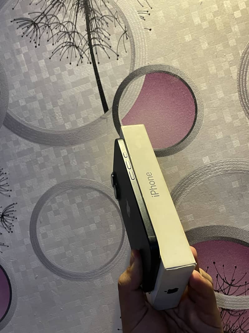 iPhone 16 jv 3