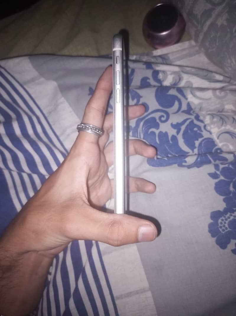 iPhone Xr 3