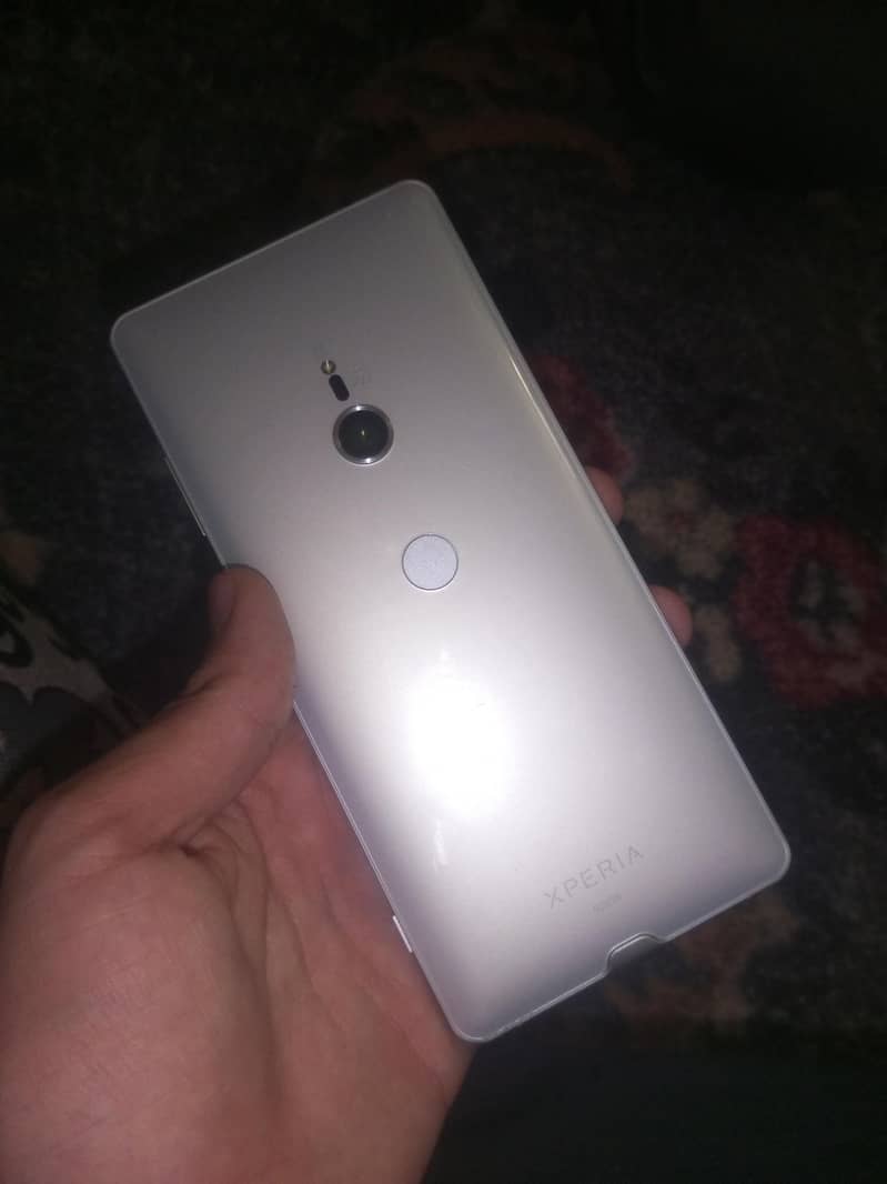 sony xz3 1