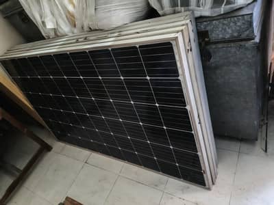 285 watt solar penal