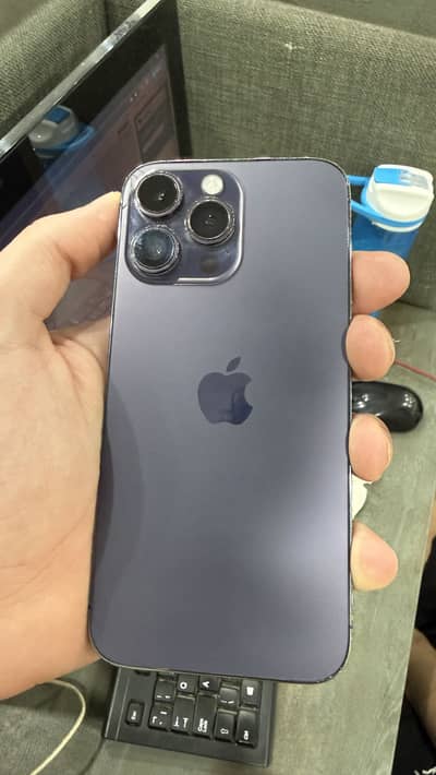 Iphone 14 Pro max 10/8 Just little back damage 100% health