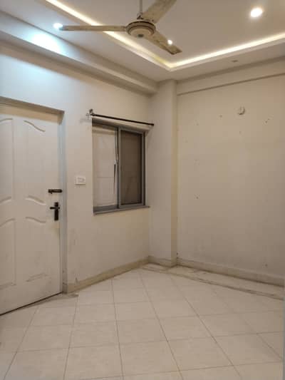 Two-bedroom unfurnish apartment available for rent