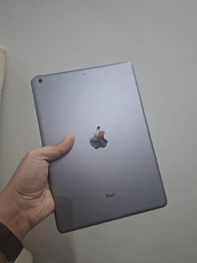 IPad Air 1 (Brand new Condition) Urgent sale