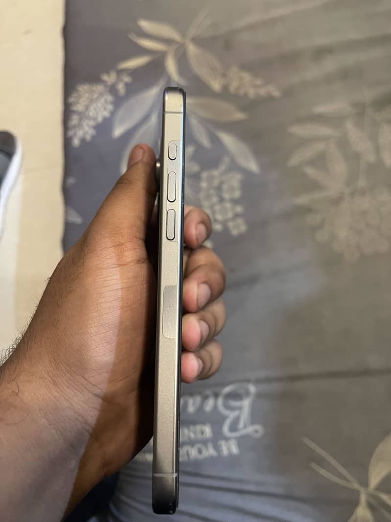 iphone 15 pro max jv 1