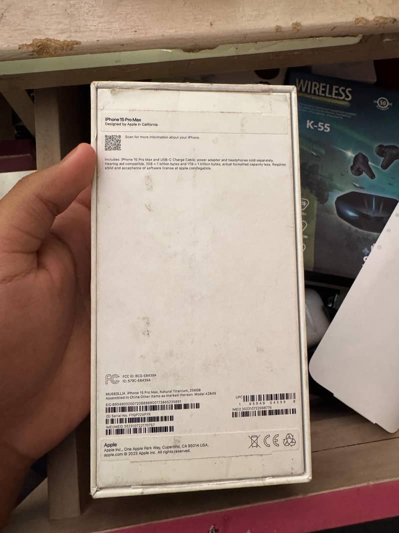 iphone 15 pro max jv 4