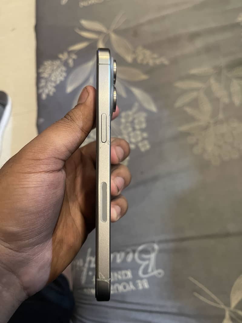 iphone 15 pro max jv 5