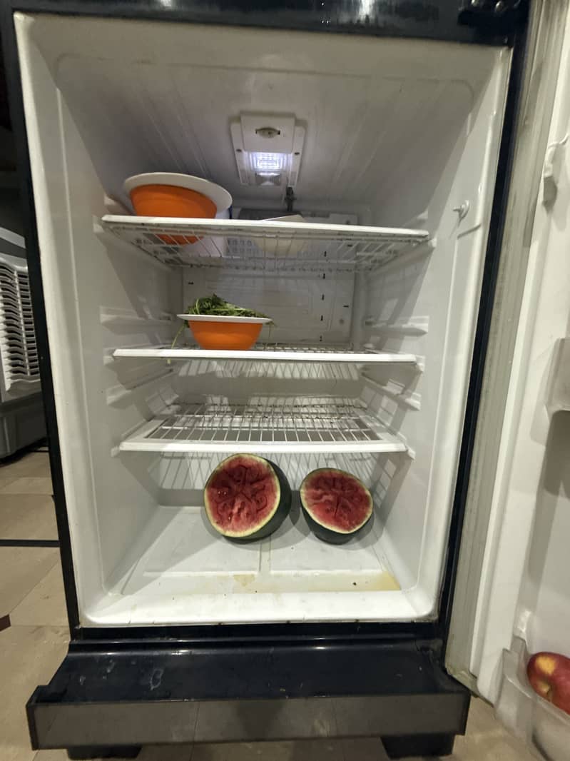 Fridge 4