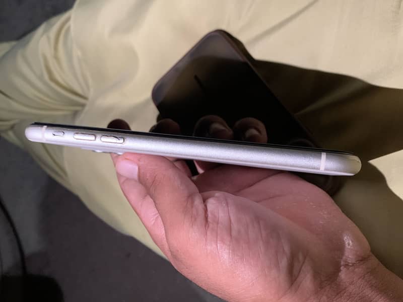iPhone 11 1