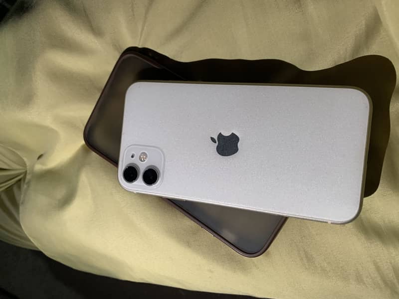 iPhone 11 5