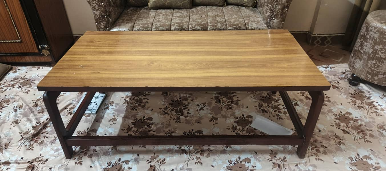 wooden table 0