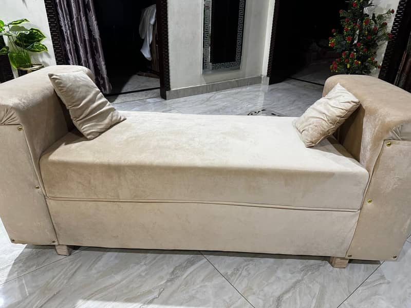 Sofa Setty New Condition 1