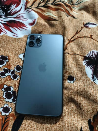 I phone 11 pro max 255 gb with box bettery 88