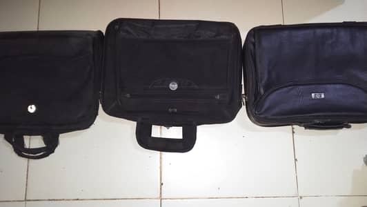 Laptop/Bags Cond. Used Like New (0300-2340551)