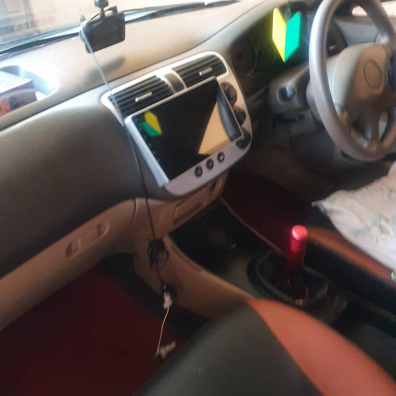 Honda civic 2005 model 11