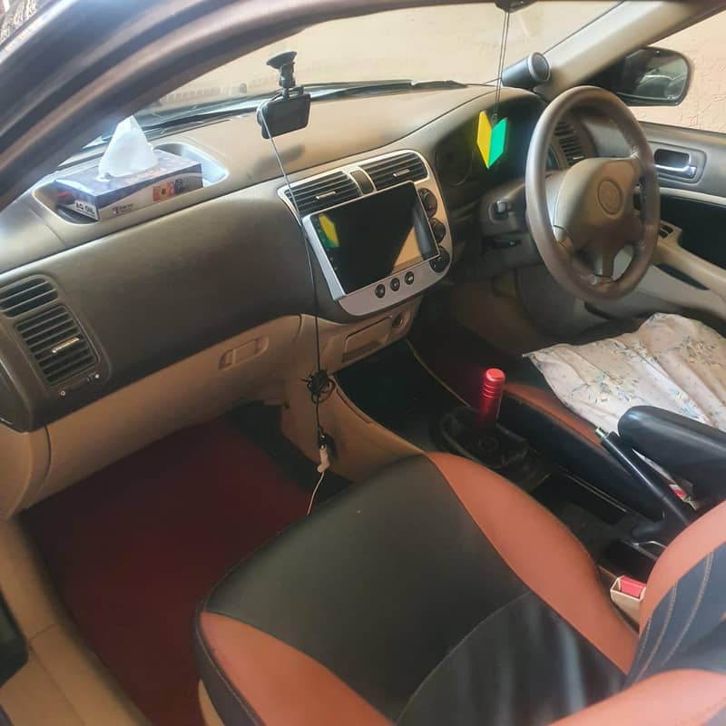 Honda civic 2005 model 13
