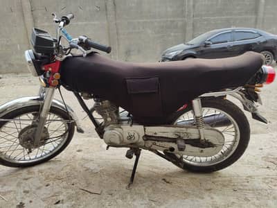 honda 125 2013 red colour condition 10 /9 rahemyarkhan nmbr engine ok