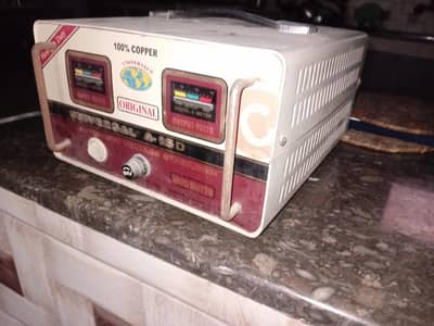Universal Stabilizer 1600Watt