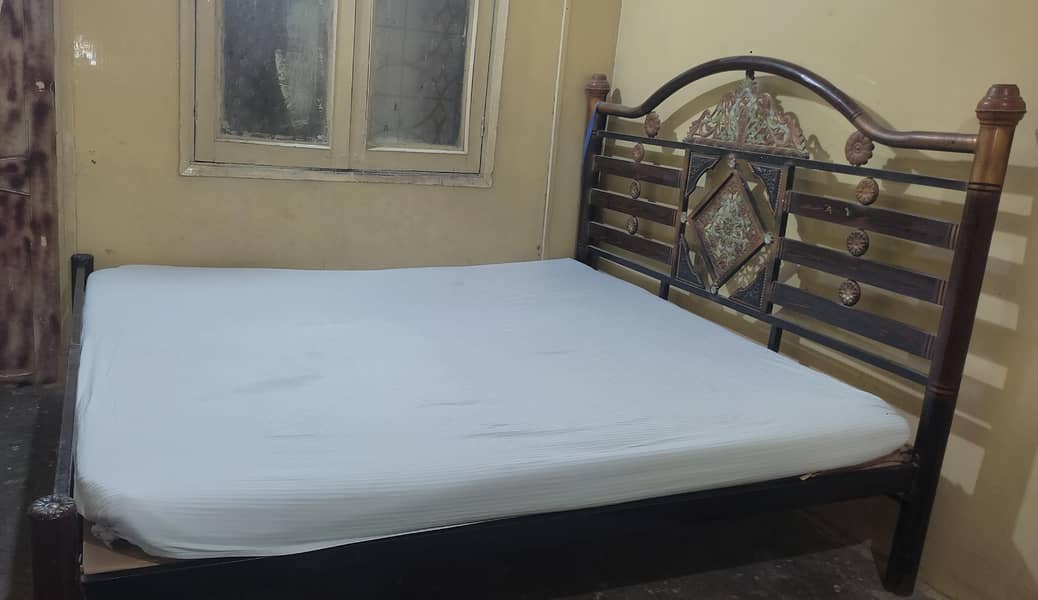 double bed 0