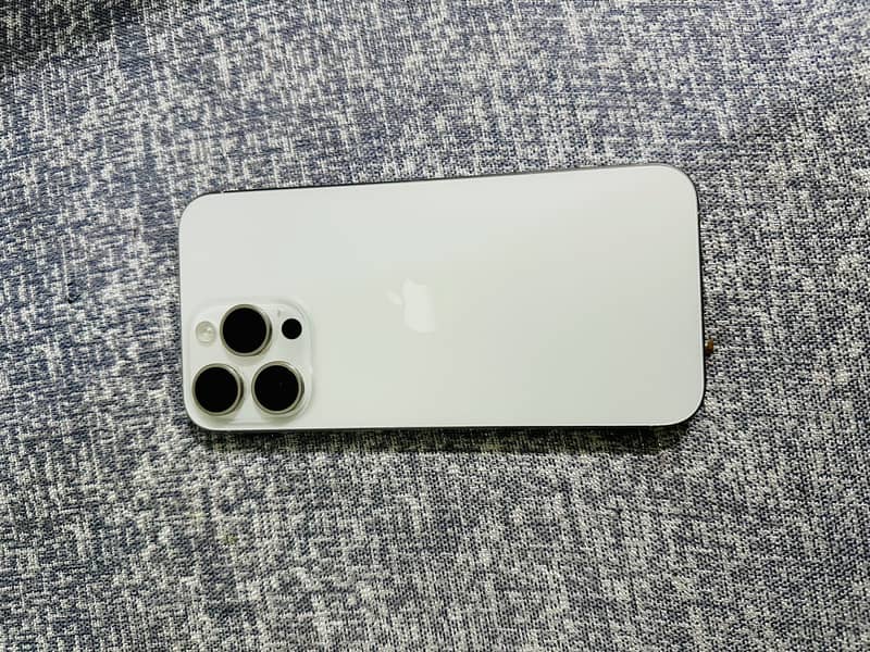 iphone 15 pro max 0