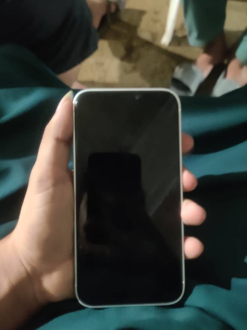 iPhone 11 3