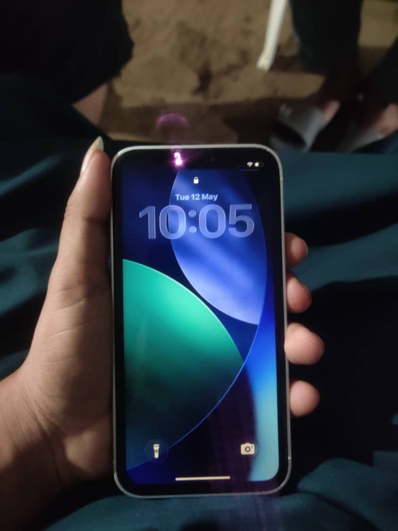 iPhone 11 5