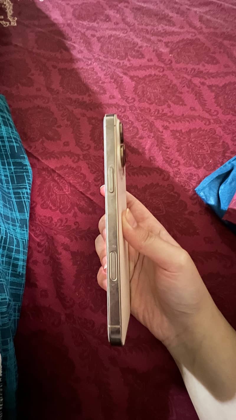 iPhone 16 pro max 10/10 3
