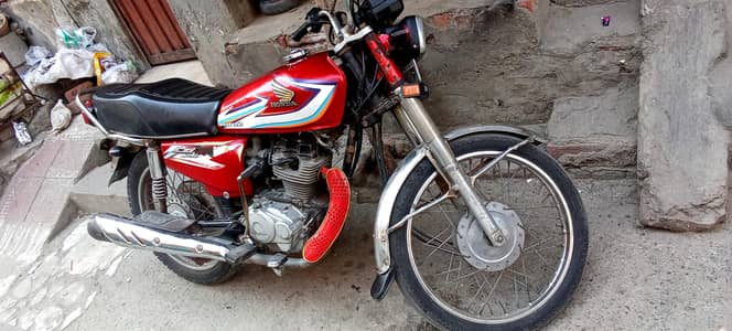 O322-6368*617*. TOTAL GENUINE HONDA CG 125 MODEL 16