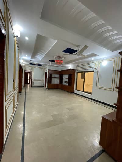 1 kanal upper portion Available for rent