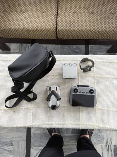 DJI Mini 4 pro. Fly more combo