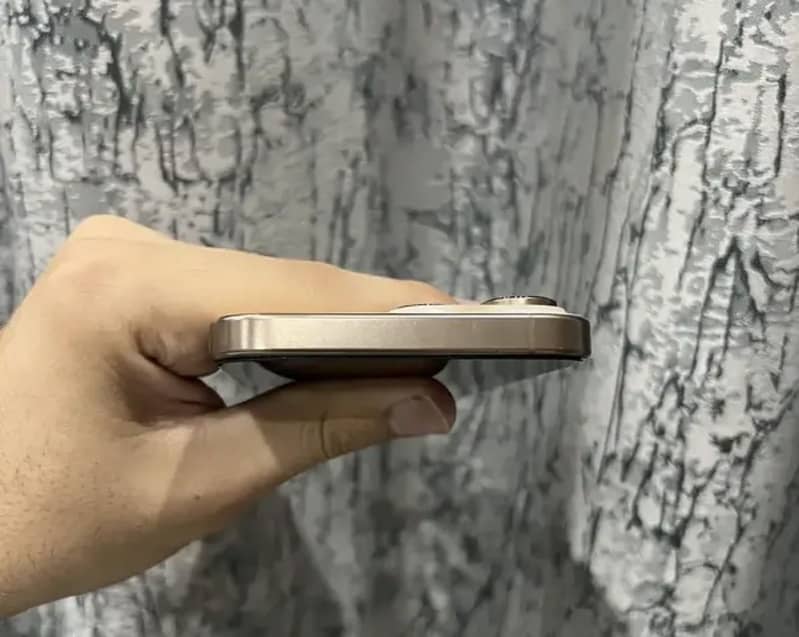 Iphone 16 Pro Max 0