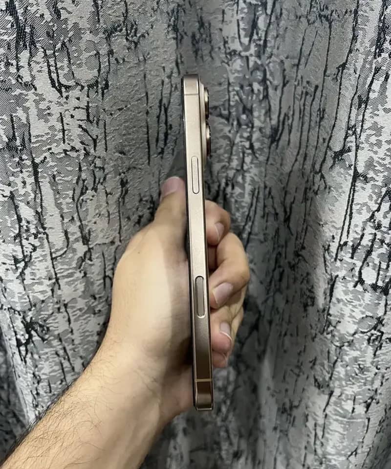 Iphone 16 Pro Max 2