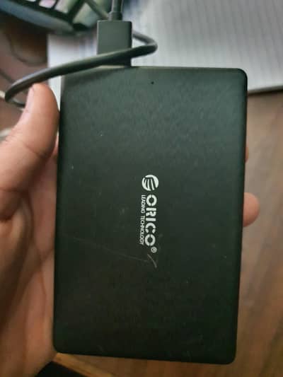 CloverHitech 1TB Hard Drive With Casing 10/10 Fro Laptop or PC