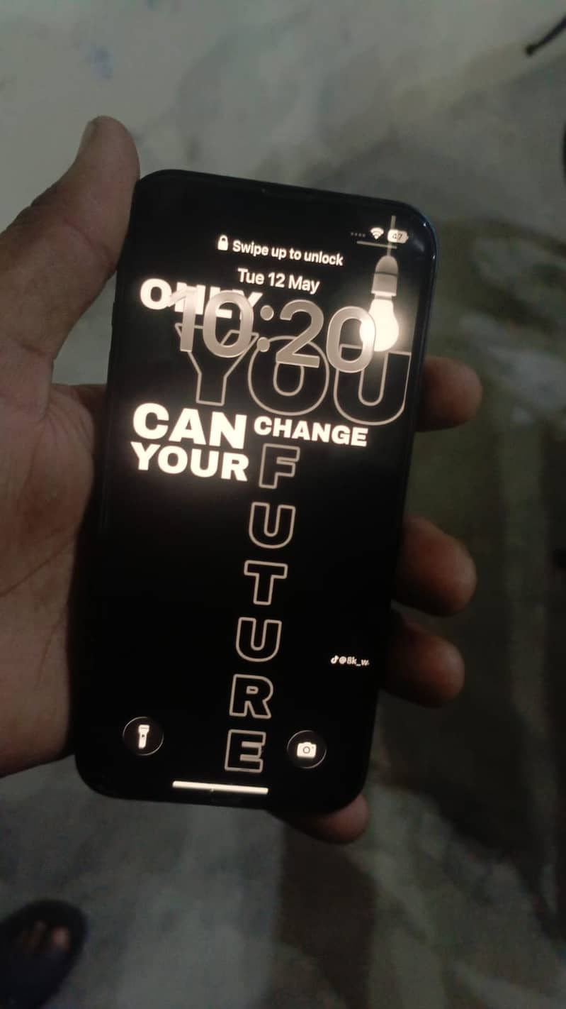 Apple iPhone 13 jv 1
