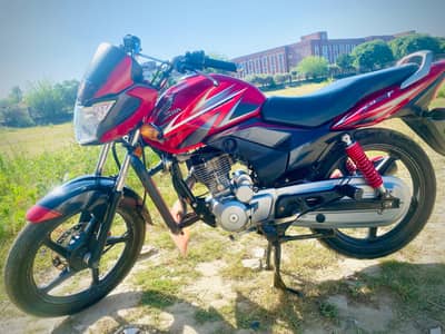 Honda CB 125F